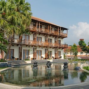Novus Giri Resort&Spa